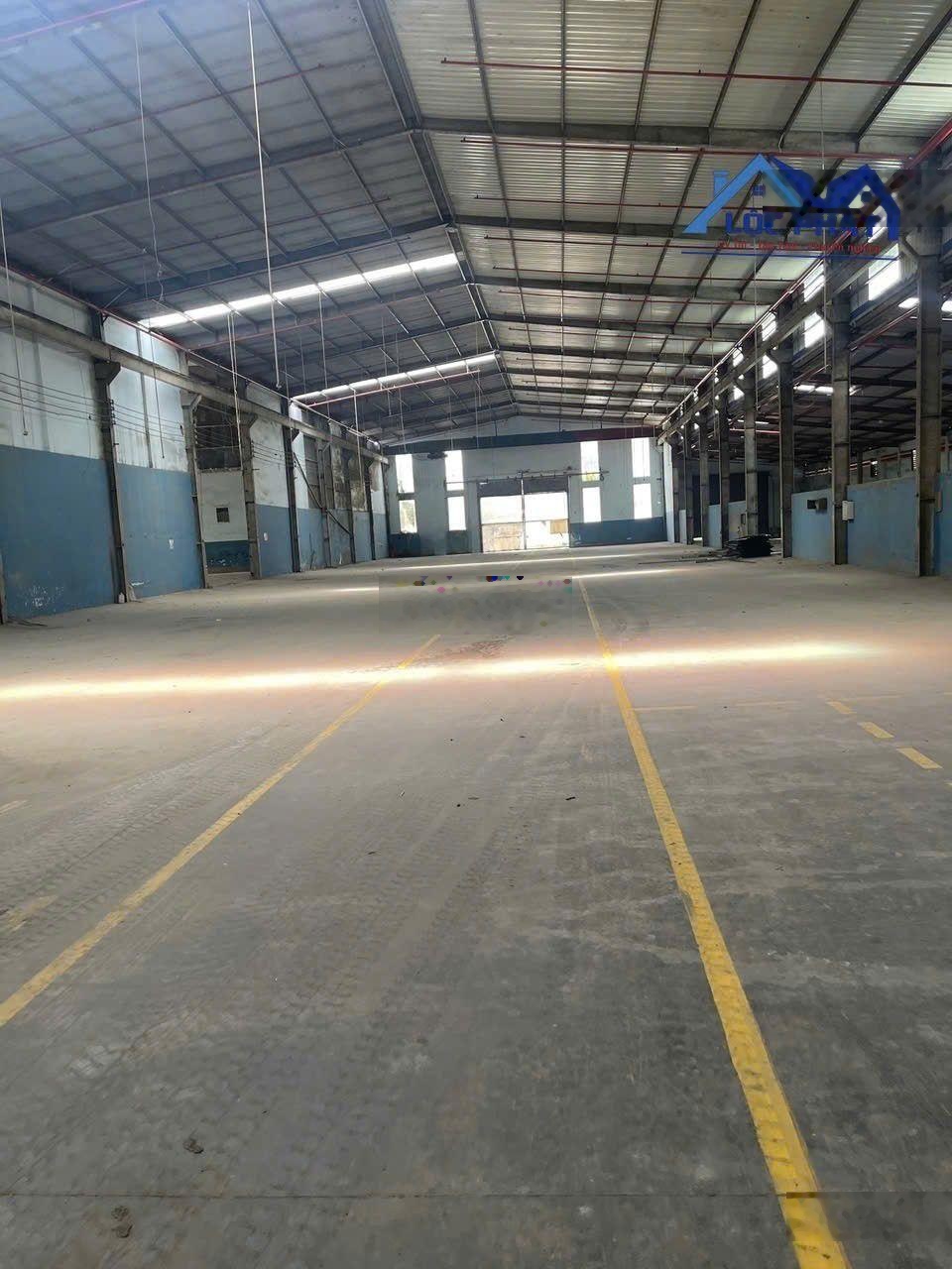 Cho thuê kho chứa hàng Tân Vạn Bình Dương 10.000m2 chỉ 100k/m2