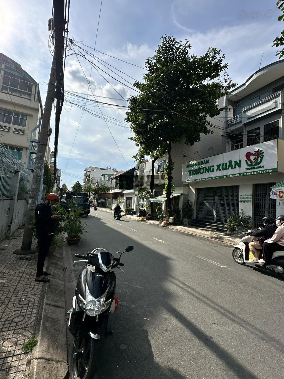 Bán nhà mới 5 tầng MT Lương Trúc Đàm, Q. Tân Phú. 6,2 X 19m giá 21 tỷ