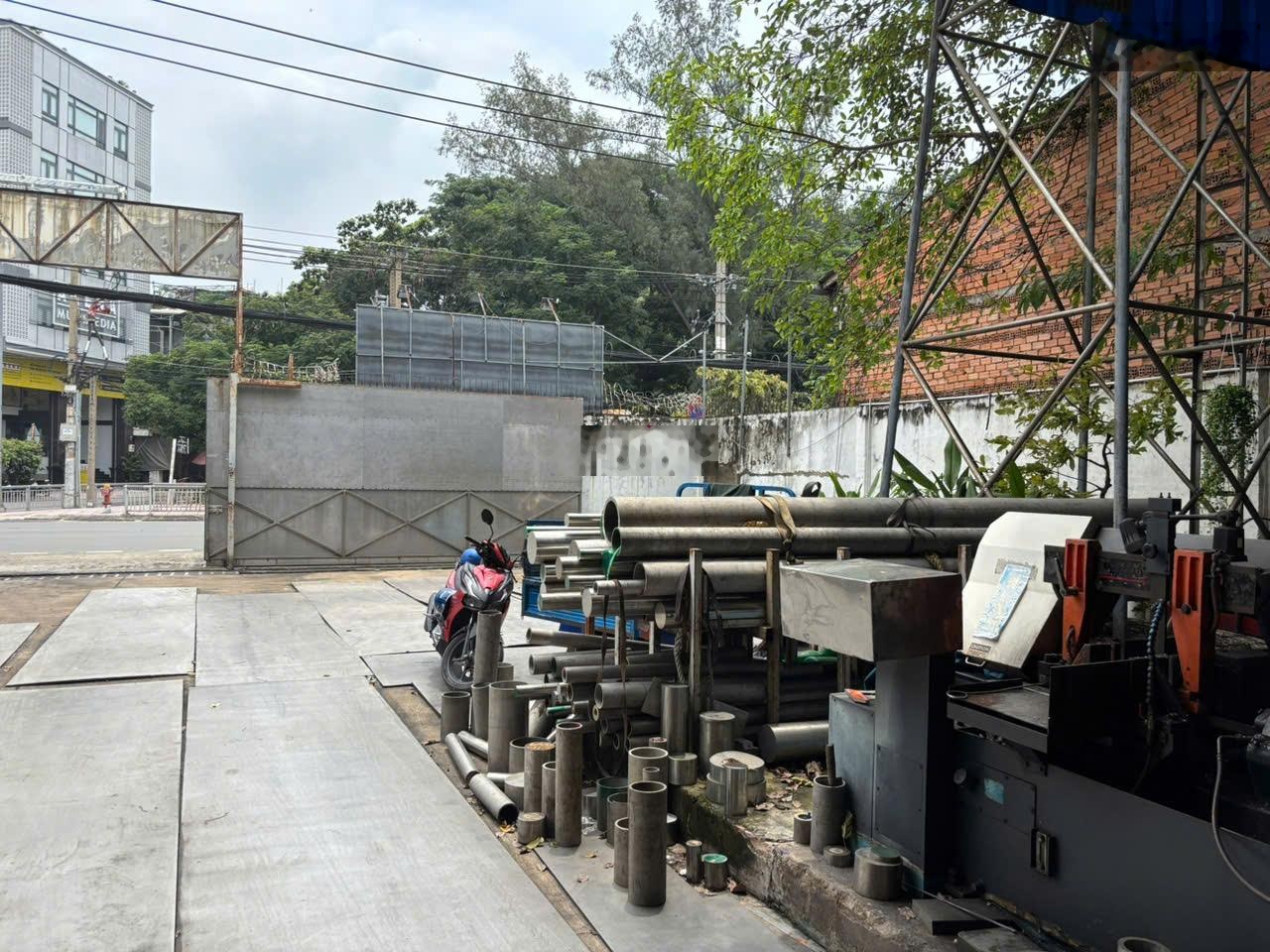 Cho thuê kho mặt tiền An Dương Vương, Bình Tân 1.223m², giá 110k/m²