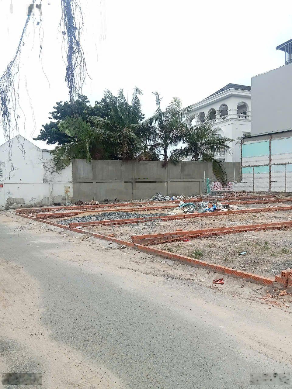 Đất mặt tiền đường Bình Hòa 15 kinh doanh buôn bán tốt. Gia chủ cần bán xoay vốn kinh doanh