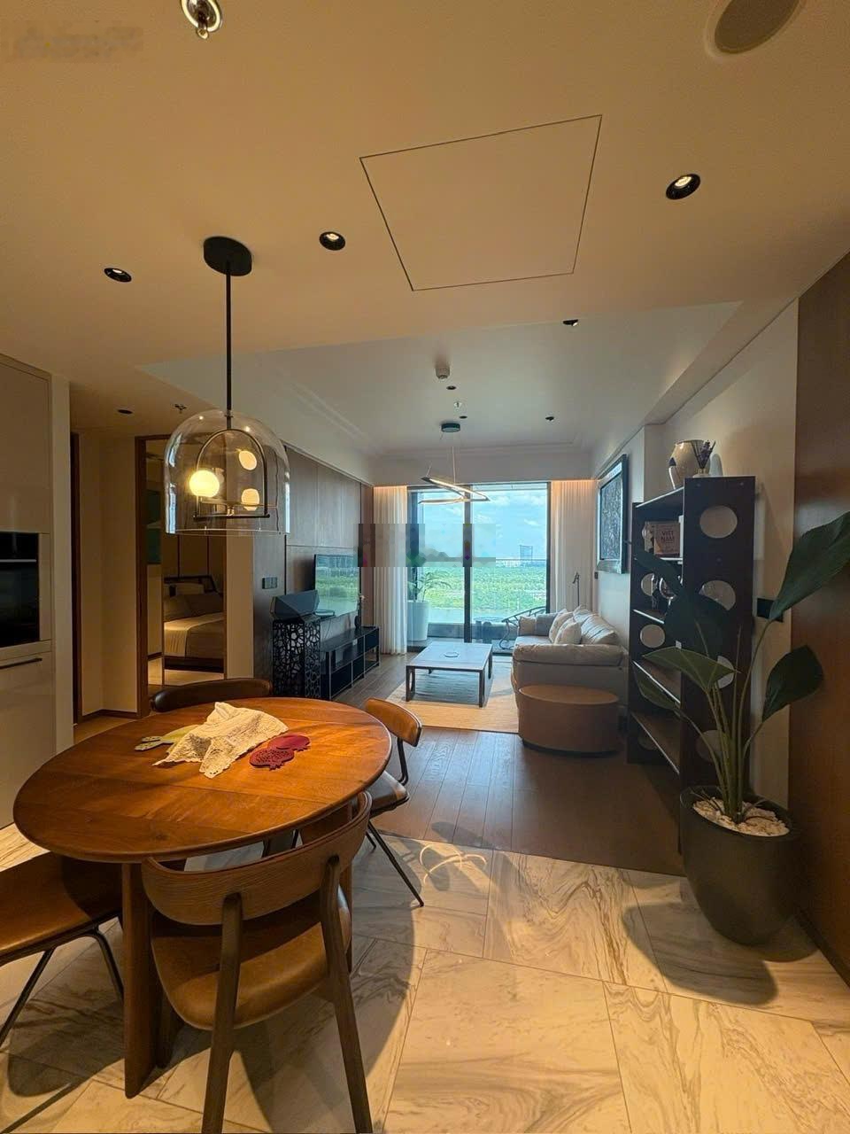 Cho thuê gấp căn hộ 3pn2wc Grand Marina Saigon, 212 triệu, 125m2, full nt LH 0939720039