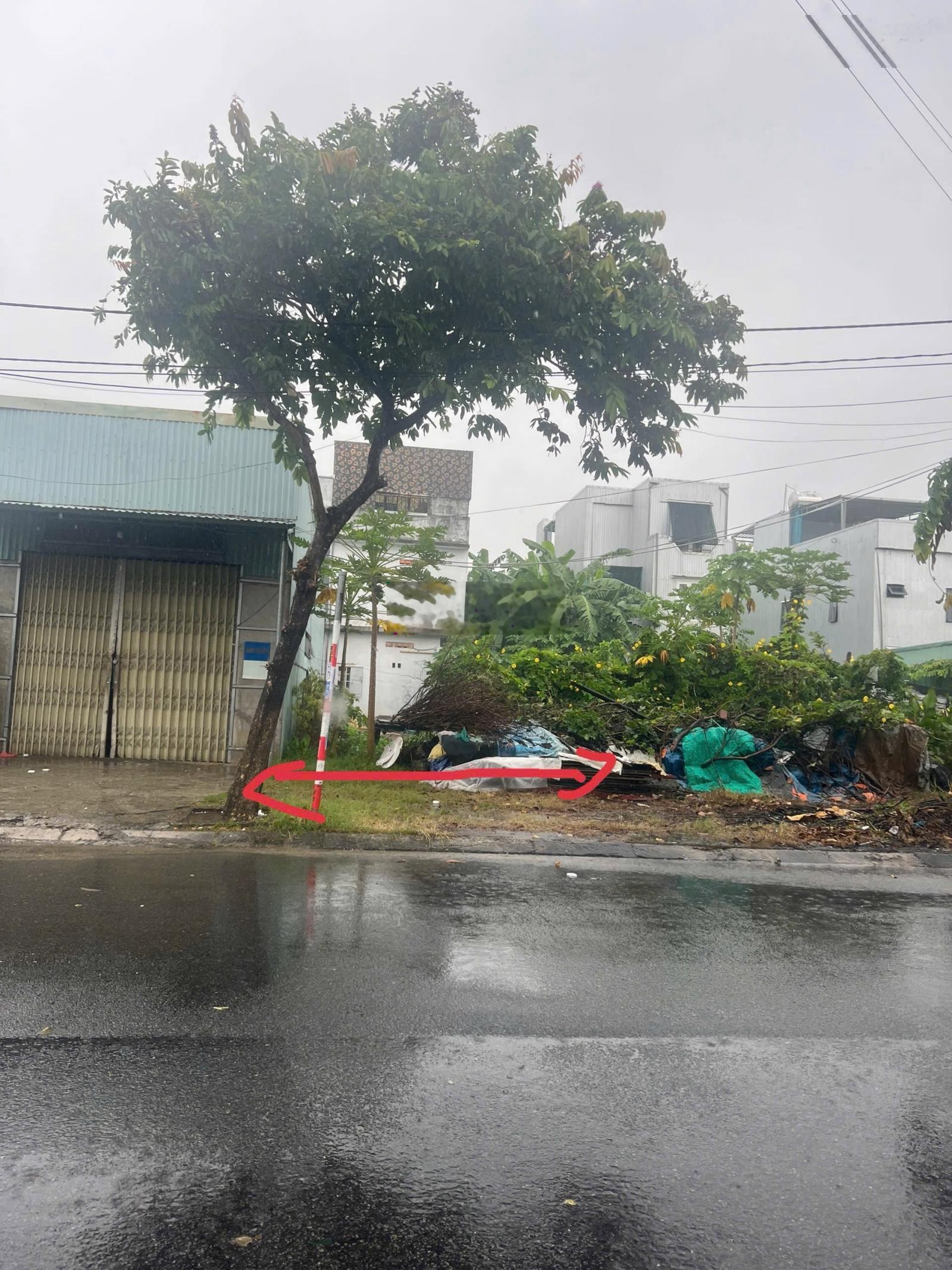 Bán đất mặt tiền Nguyễn Xí đoạn đường 10.5m giá rẻ lh 0905712477 Đức Sơn