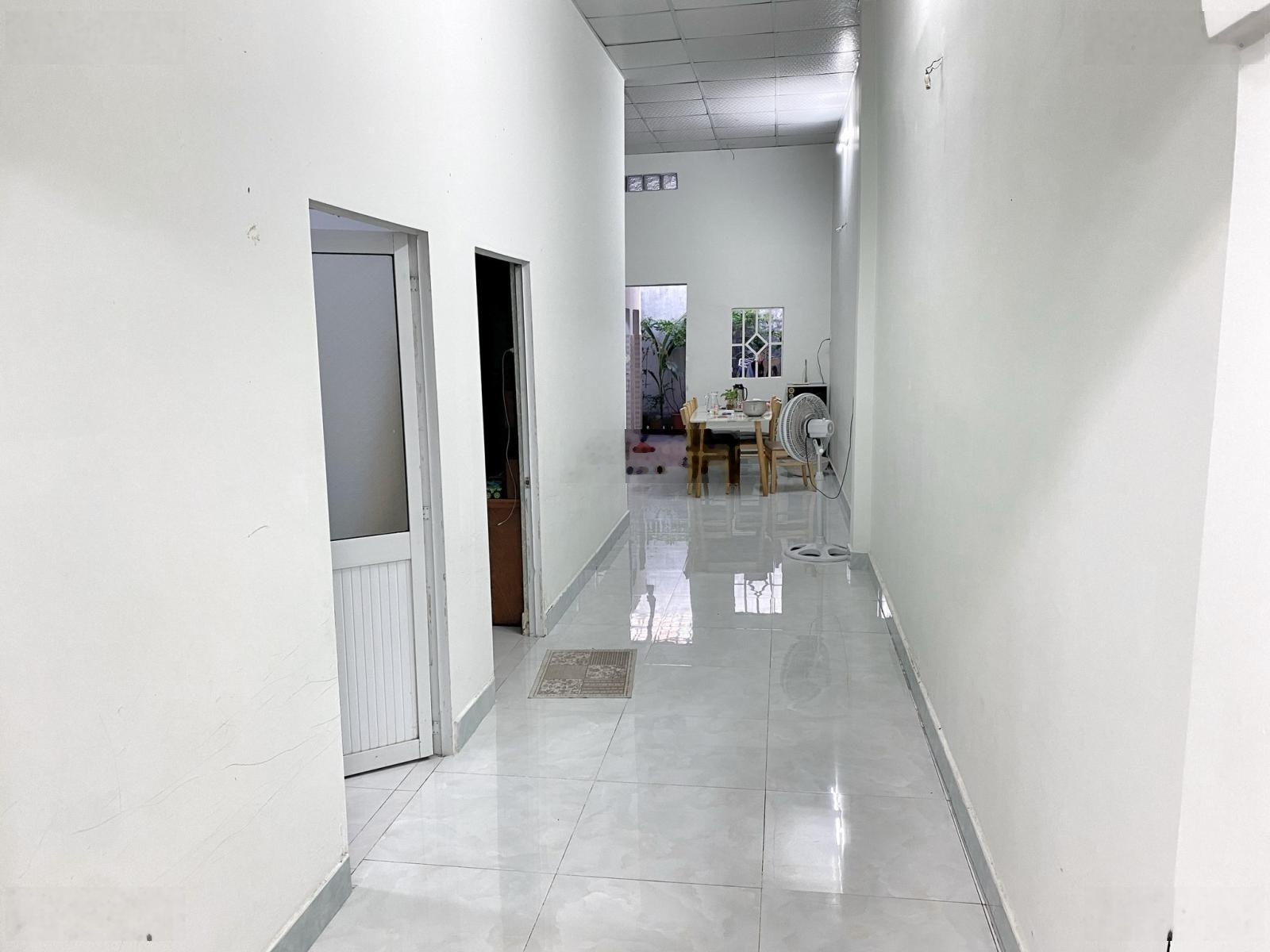 Chính chủ cho thuê nhà đường ô tô ở 529 nguyễn bình, xã nhà bè- 125 m2 có sân đỗ ô tô