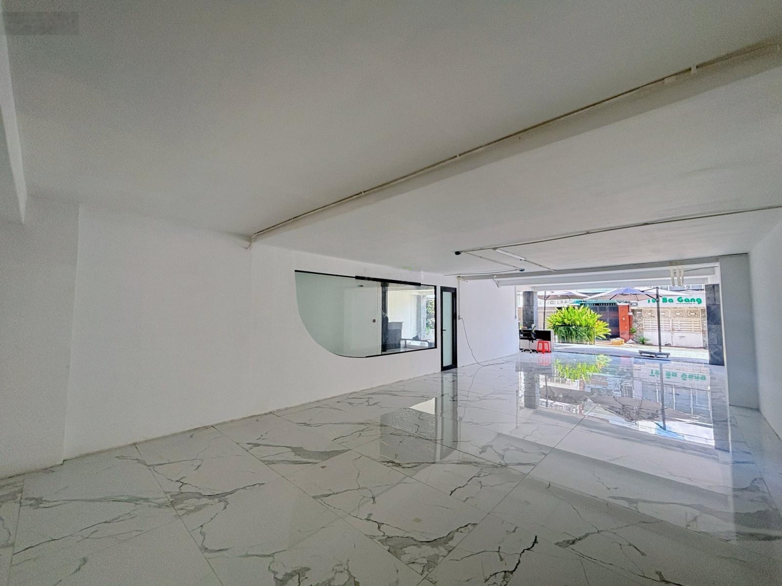 Bán nhà mặt phố tại đường Số 43, Phường 4, Quận 4, Hồ Chí Minh, 160m2 giá tốt nhất khu vực 27,5 tỷ