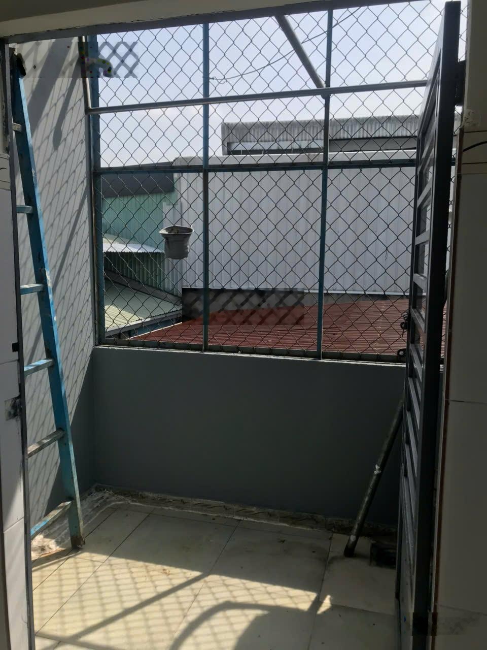 Bán nhà riêng tại Bà Điểm, gần chợ đầu mối Hóc Môn, 4,85 tỷ, 60m2, đẹp, tiện ích nhiều