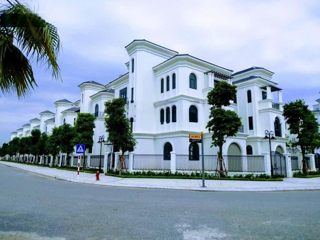 Bán nhanh căn góc 321m2 vinhomes green villas - view công viên gần trường học và khu dịch vụ