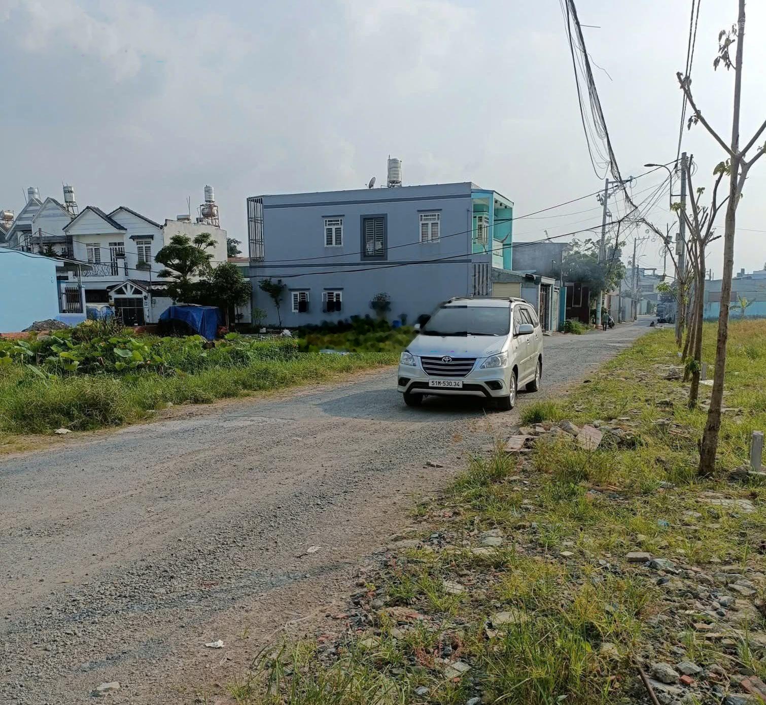 Chính Chủ gửi bán đất 5 x 24m, mặt tiền đường Xuân Thới Thượng 20, gần Chợ Xuân Thới Thượng