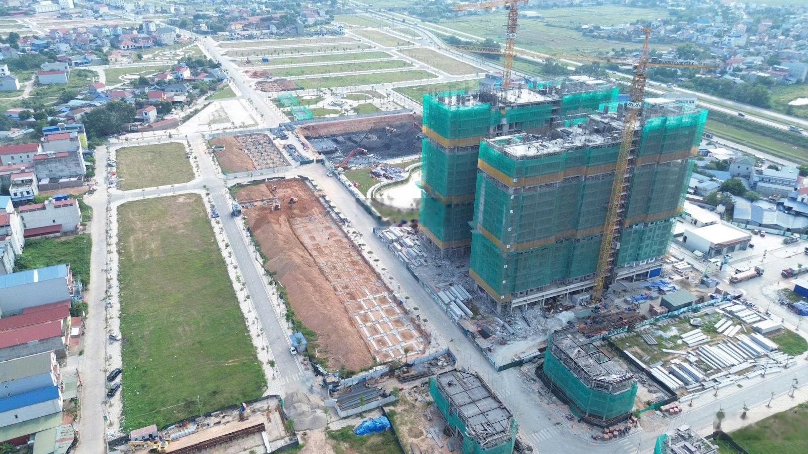 Chính chủ bán Do7B.23 lô góc 135m2 MT 24,3m ngã 4 giữa 2 chung cư Yên Bình 1400 căn giá 3,6 tỷ