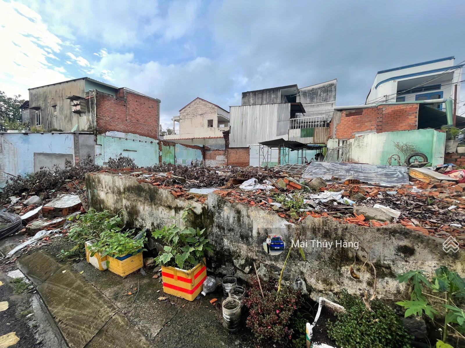 60.3tr/m2 góc 2 mặt tiền ngay ga Metro - quỹ đất lớn full thổ cư còn sót lại - hàng hiếm