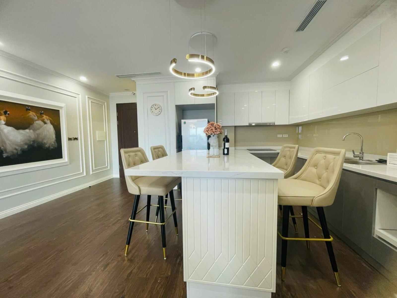 Cho thuê căn hộ 2PN và 3PN đồ cơ bản và full đồ, giá chỉ từ 14tr/tháng. Lh O 9 6 9 8 3 8 7 8 8