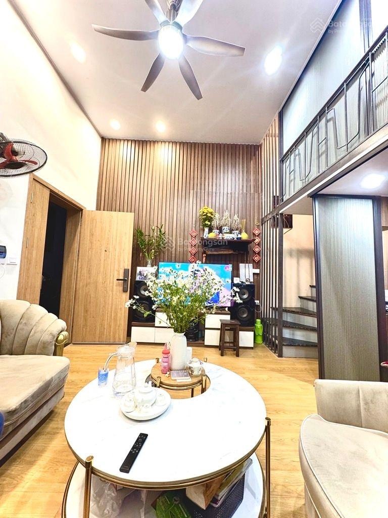 Bán tập thể Bách Kinh Xây phố Tạ Quang Bửu - DTSD: 65m2 4,2 tỷ (có thương lượng)