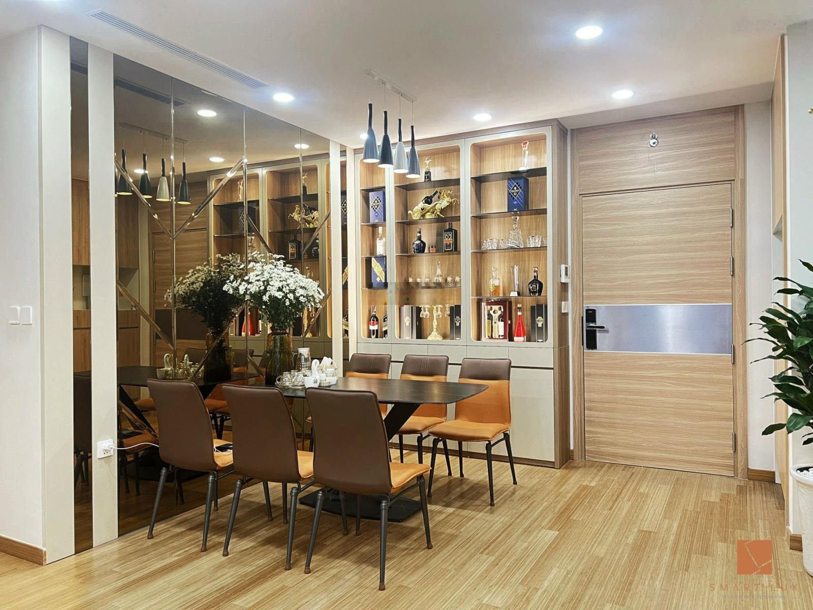 Tôi chính chủ cần bán gấp căn hộ Sky Park Residence 2n2vs, 79m2. View thoáng đẹp. Giá 8 tỷ