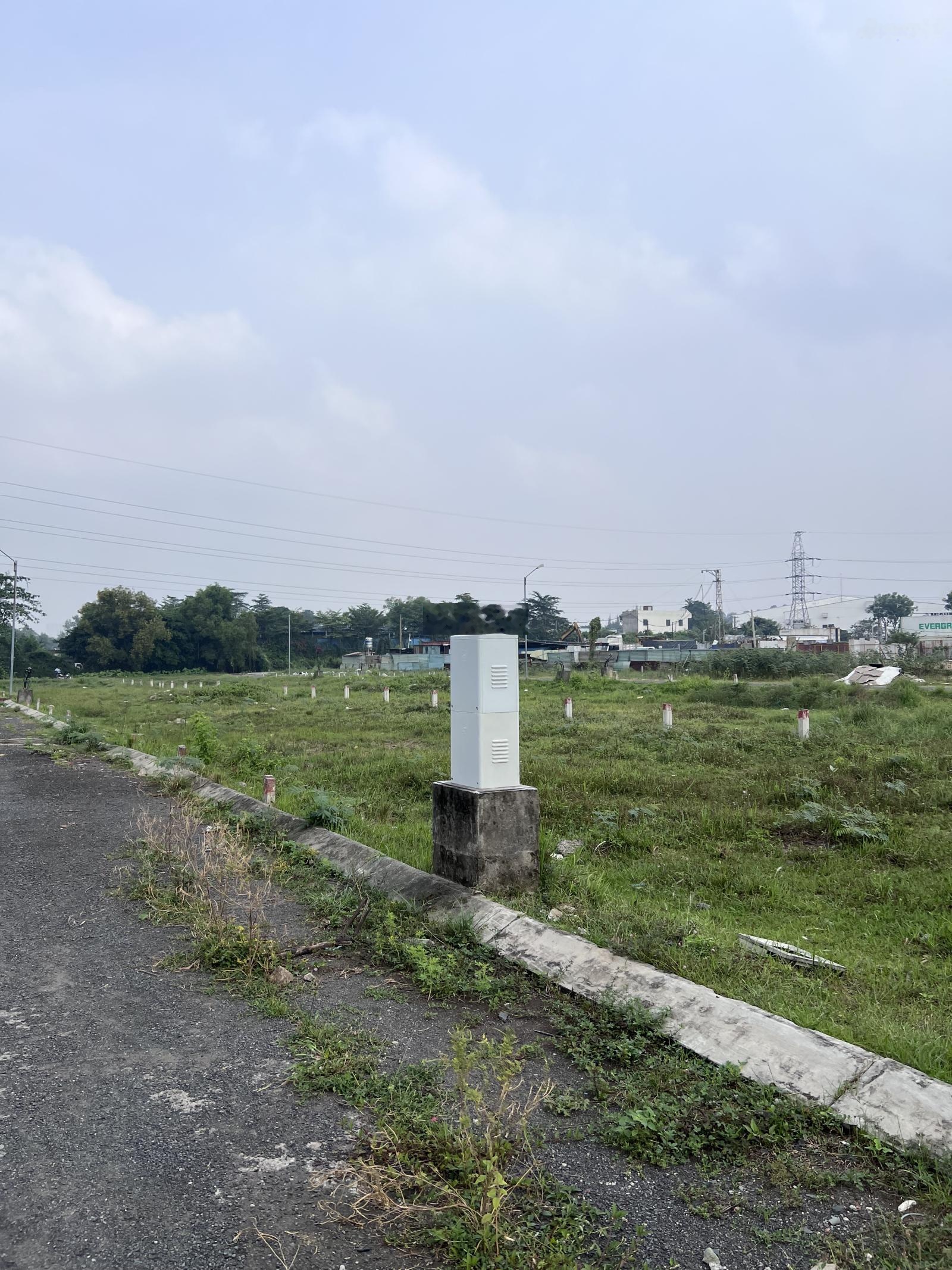 Giá 3tỷ4 58m2 (4x14,5) tại KDC Ngô Chí Quốc - Thủ Đức, sổ sẳn, xây tự do. Tặng giấy phép xây dựng