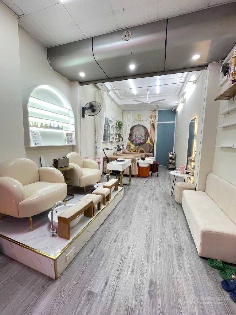 Mặt phố vĩnh hưng - lĩnh nam kinh doanh sầm uất- ô chờ thang máy