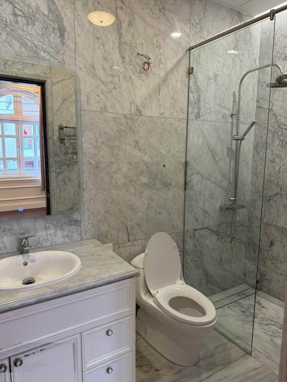 Hạ 6 tỷ bán gấp biệt thự hồ bơi MT ngay Thảo Điền 14 x 28m hầm 4 tầng full nội thất 100% trong hình