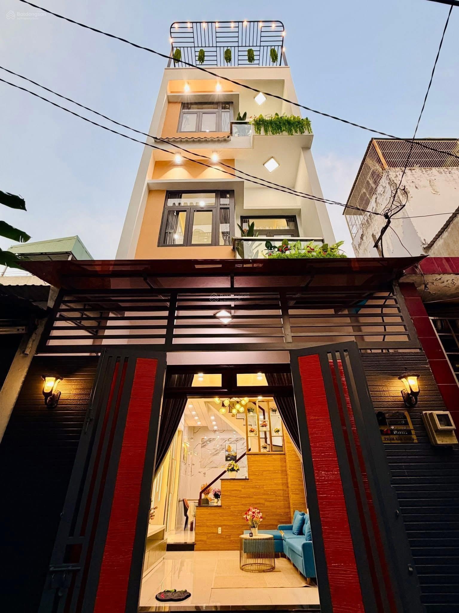 Siêu thơm - 4 tầng lầu bề thế - hẻm ô tô - trang bị nội thất - đường Phạm Văn Chiêu