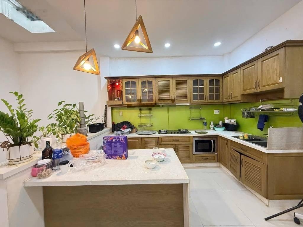 Bán nhà hẻm nhựa 6m- sát mt cầu xéo-trung tâm tân phú- dt 65m- 2 tầng-dòng tiền ổn định