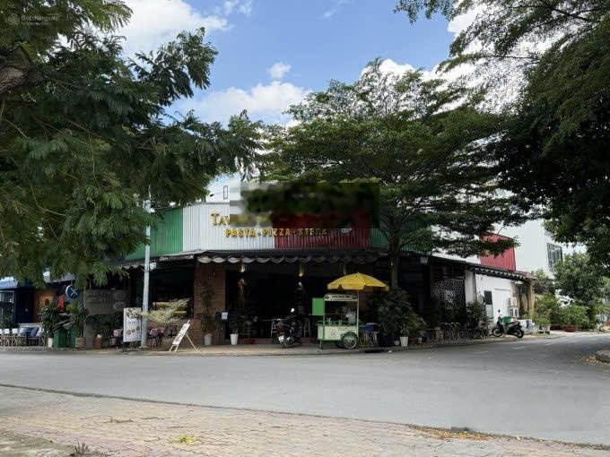 Hạ 23 tỷ bán góc 2 mặt tiền view sông Giồng Lê Hữu Kiều Đảo Kim Cương 10x20m XD mới hầm 5 tầng đẹp