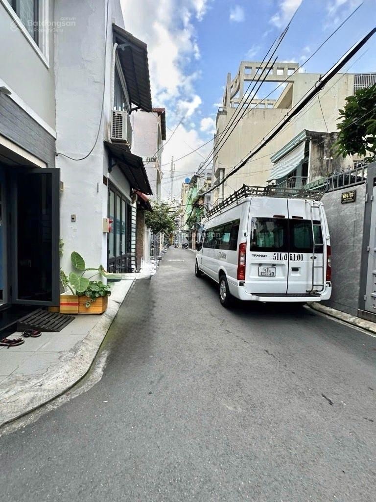 Nhà nát (4.4 x 23) hẻm oto tránh - GPXD (hầm + 5 tầng) phù hợp xây chdv giá chỉ 14.5 tỷ