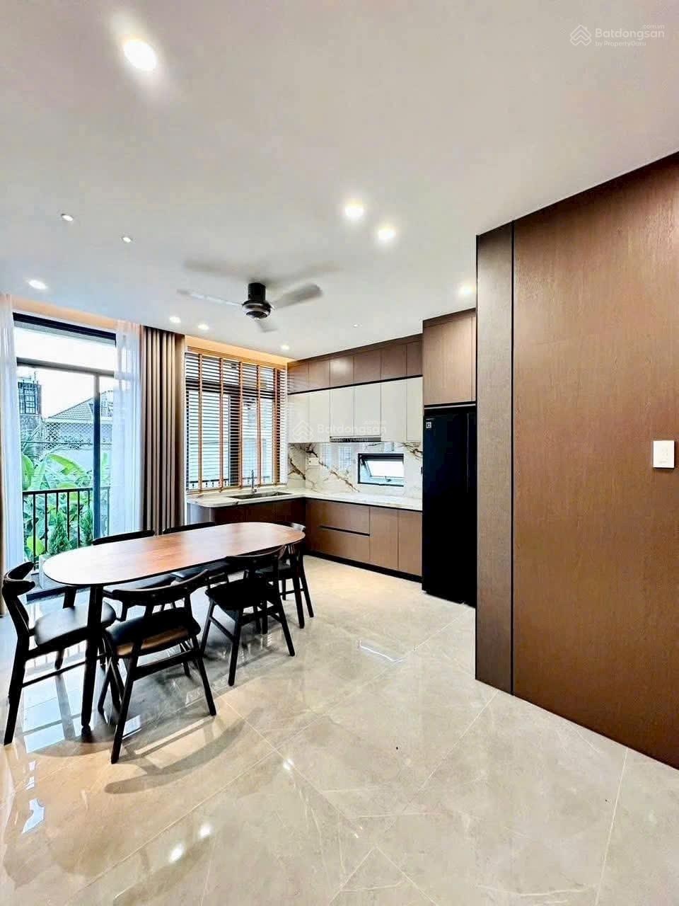 Nhà phố ngang 8m cực hiếm xây 4 tầng hẻm 8m đường Thạnh Lộc 37 ngay Ngã Tư Ga