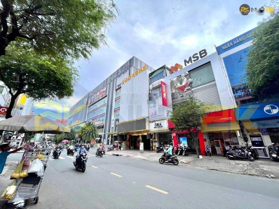 Siêu phẩm - Bán Nhà Nguyễn Gia Trí(D2), P25, Bình Thạnh. 4.5x18m(84.3m2) - 5 tầng - Giá: 19 tỷ