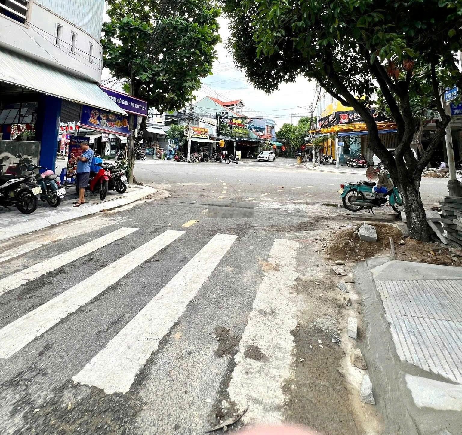 Bán đất mặt tiền đường Ngô Tử Hạ - gần bến xe trung tâm - giá 4 tỷ 550tr