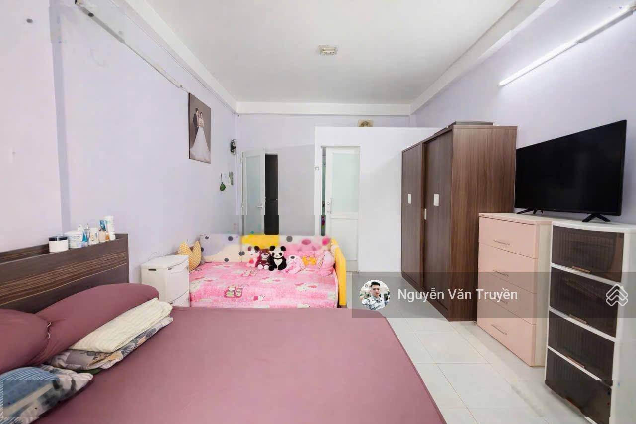 (Giảm sâu) - bến xe miền Đông - nhà 3 tầng BTCT - xe hơi ngủ trong nhà - 4 x 14m - chỉ 9.9 tỷ