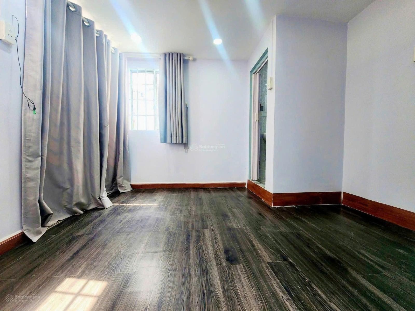 Hàng hiếm giá tốt chỉ 2.95 tỷ bớt lộc có nhà sổ hồng riêng 3 tầng Trần Hưng Đạo P1 Q5 mới đẹp