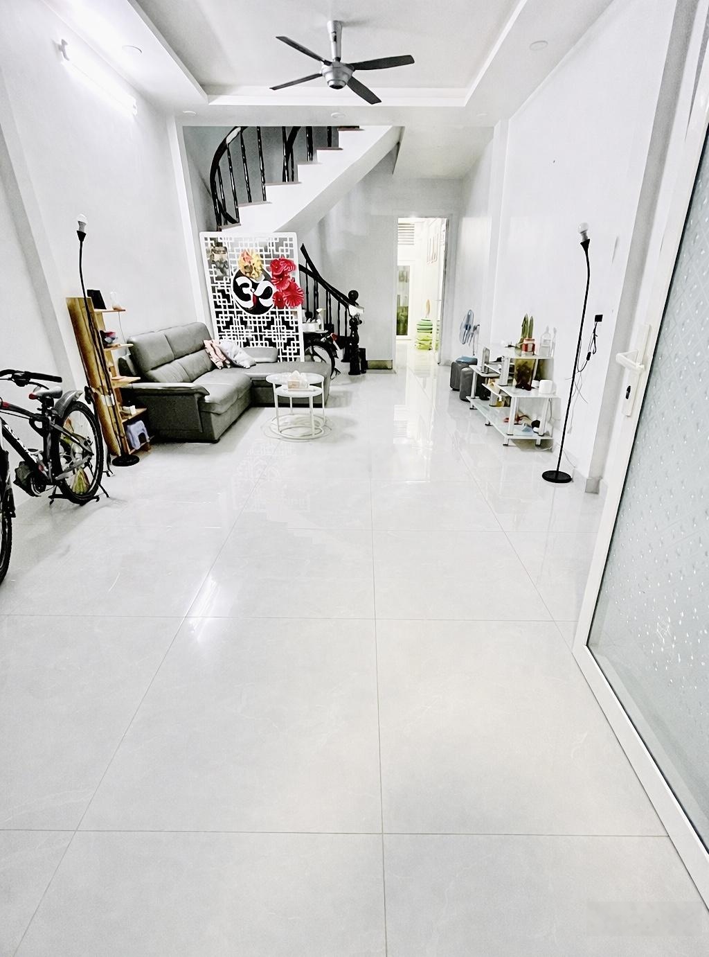 Ngộp - bán nhà khu Bình Phú 1 4 tầng - 4x20m - 5PN - cạnh Metro, công viên - thiết kế đẹp - gấp bán