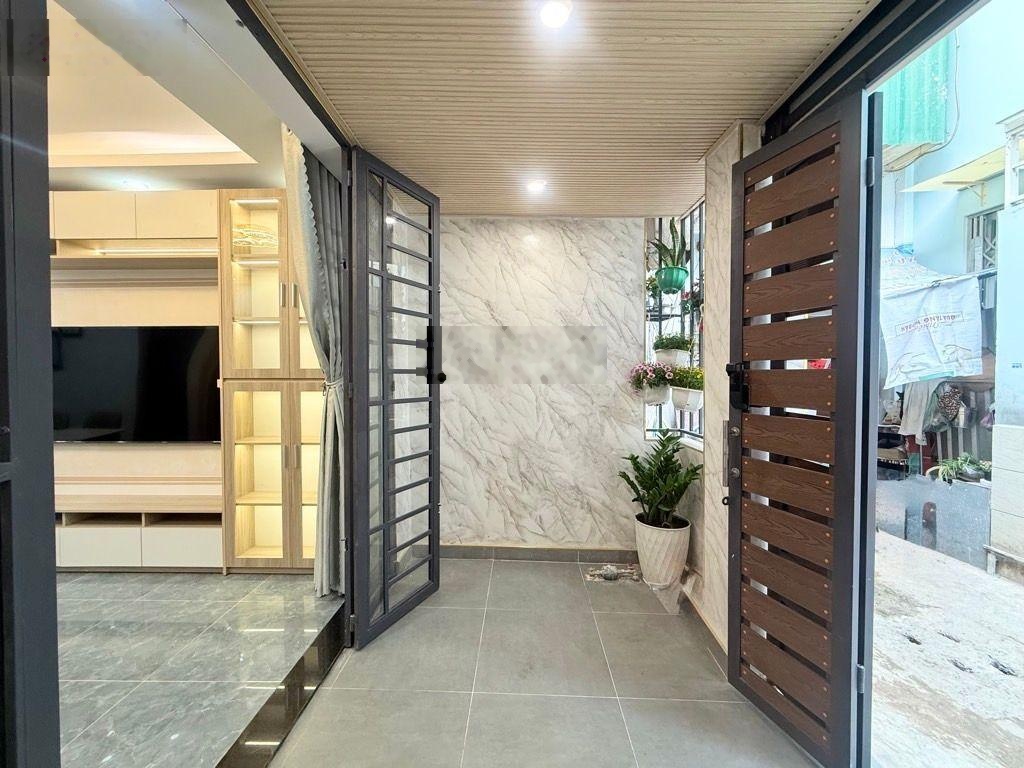 Hiếm, 46m2, Sát Mặt Tiền, SHR,tặng full nội thất,2 tầng Lê Quang Định,P5, có phòng ở dưới trệt