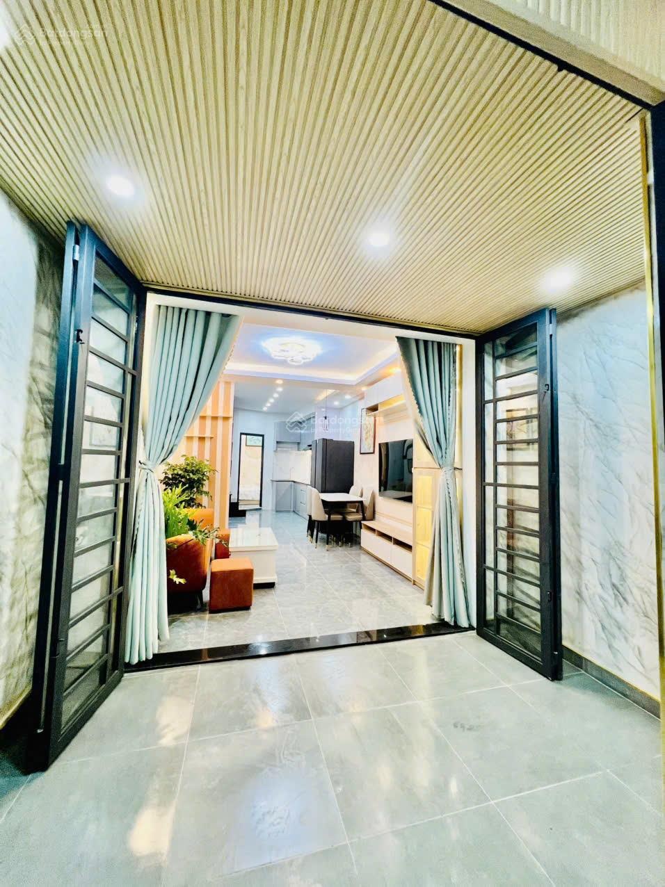 Nhà mới, Hẻm Lê Quang Định thông ra Trần Bình Trọng,2Tầng,3PN,Tặng Nội Thất