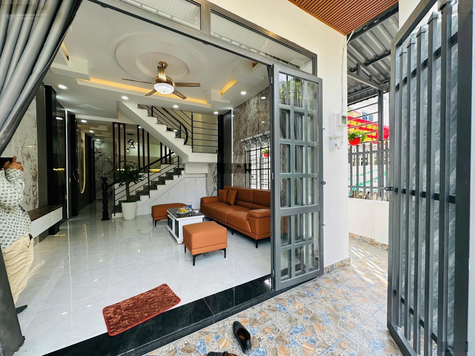 Seri Săn Nhà Ngộp Trước Tết - Giảm 250tr! Nhà SHR 2 Mặt Đường Oto 2Tầng Cách MT HHG 300m 4,45ty