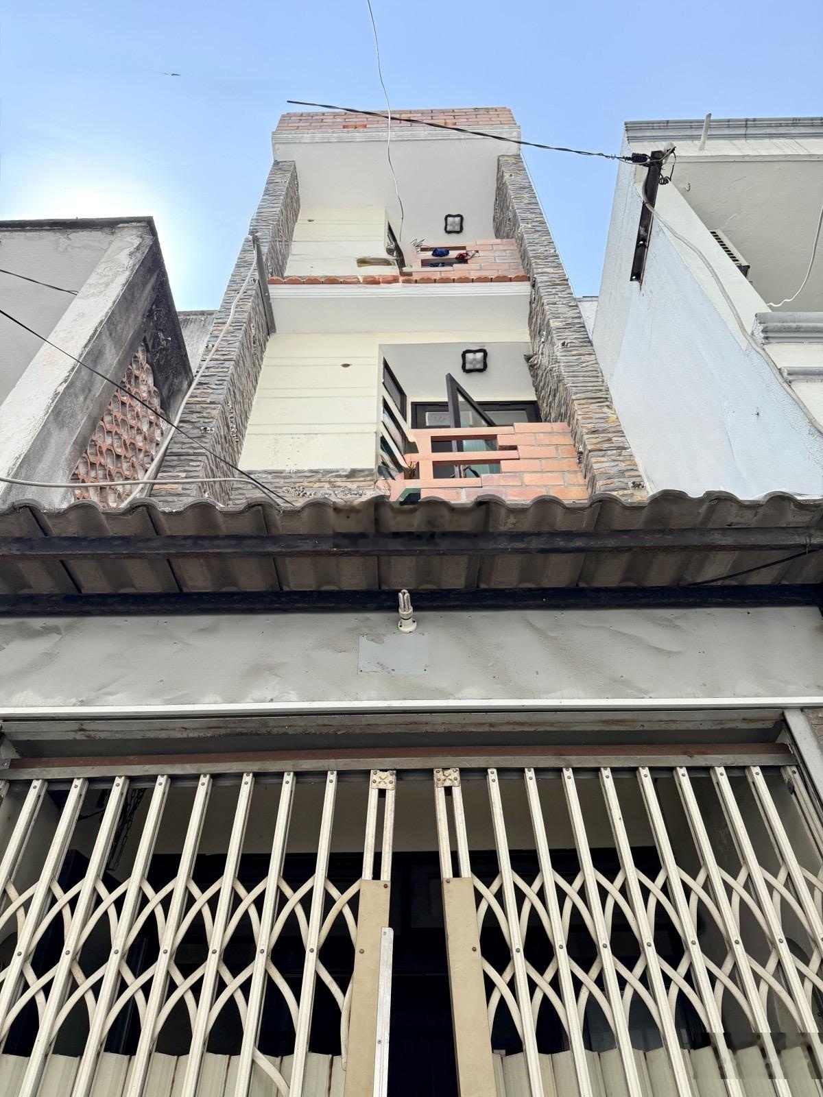 Bán Nhà 575/1N CMT8 - 4 Tầng - Gần Mặt Tiền - Giá 5.680 Tỷ ( Chính Chủ )