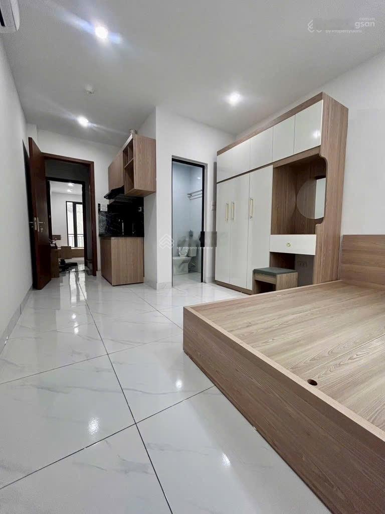 Bán căn hộ dịch vụ gần Học Viện Tài Chính 17 phòng, 7 tầng, dòng tiền 76,5tr/tháng, giá 14,8 tỷ