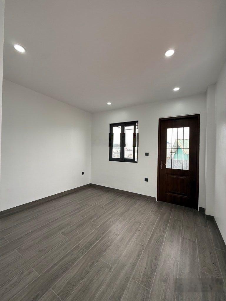 Nhà mơi koong - ngọc thuỵ - long biên - 50 m - 7 tầng - mặt tiền 4m - 13.8 tỷ - full nội thất