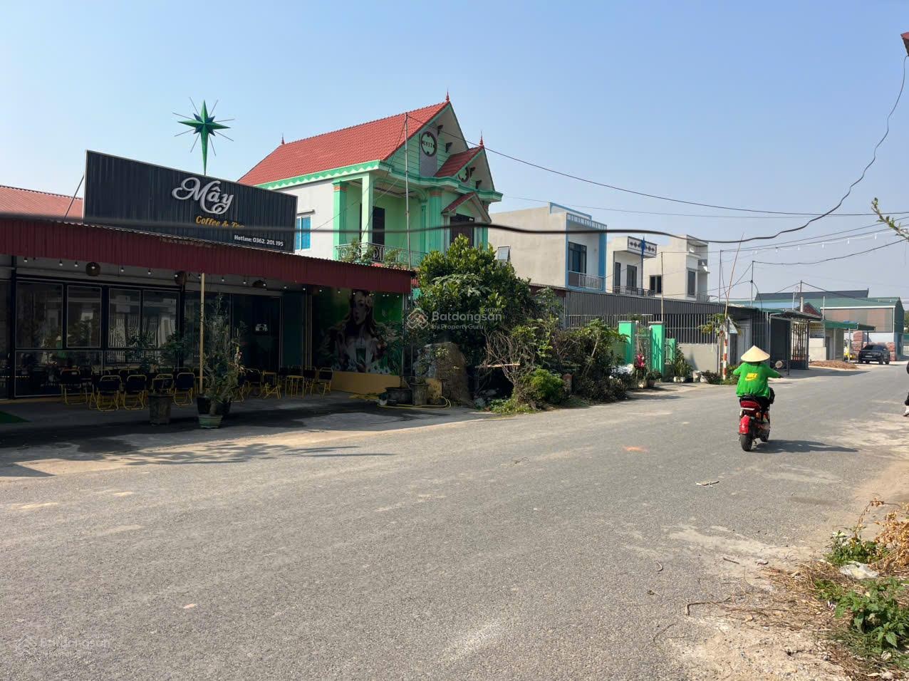 Bán lô đất gồm cả quán cafe đông cường ,đông hưng thái bình .mặt đường 2ty dt 100m2 0832865116