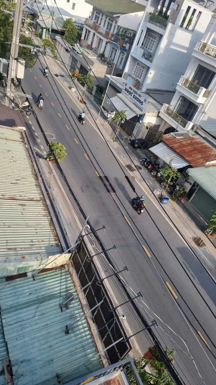 Nhà đẹp 4 tầng Mặt tiền đường Phạm Thị Giây,DT: 4 x 21,25m (gần trường Nguyễn Thị Nuôi)