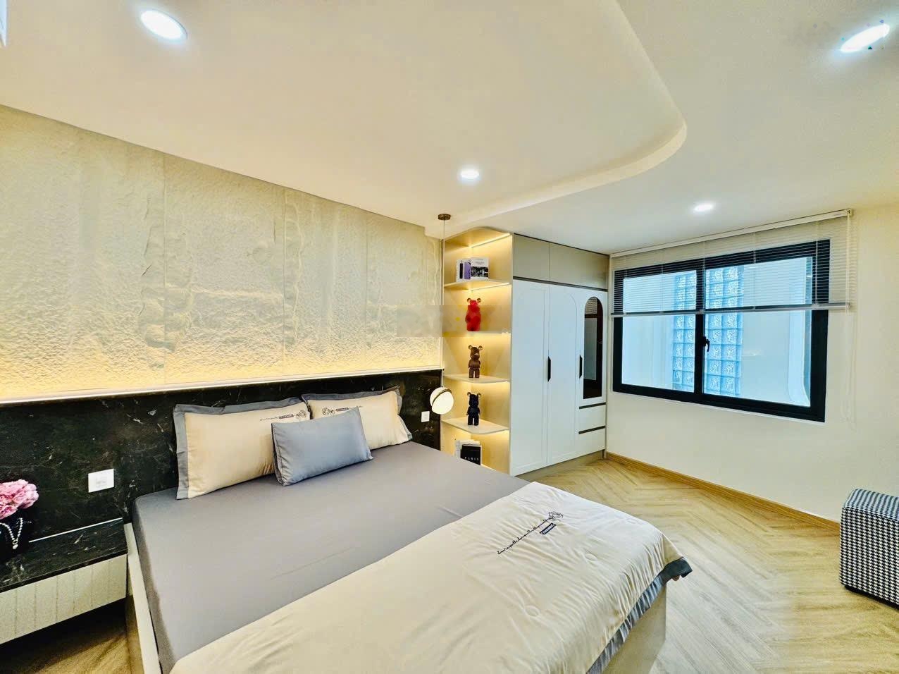 Điện biên phủ - bình thạnh - hẻm xe tải - 4 tầng btct - 3pn 4wc full nội thất sang trọng