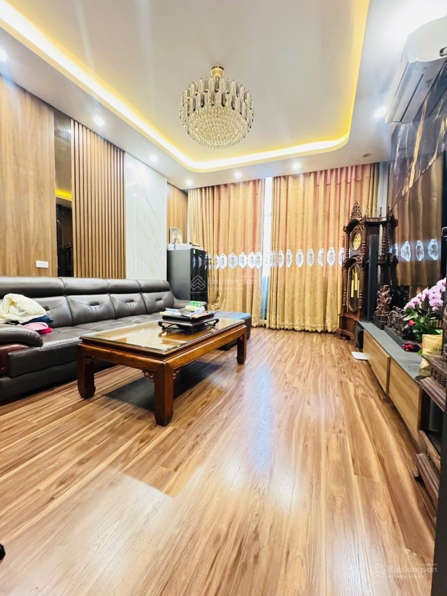 Oto tránh trước nhà ,ngõ thông tứ tung ,DT 40m*5T, MT 6m ,gần phố cổ,giá chỉ 15,2 tỷ