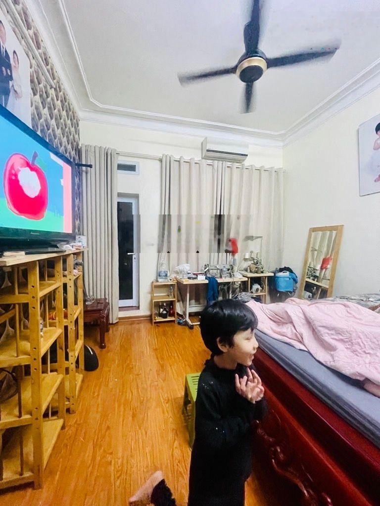 Bán nhà MẶT PHỐ NGUYỄN DU - HBT 55m2 - 6T Giá 32.4 TỶ - Vỉa Hè Kinh Doanh - Phố duy nhất 1 căn bán