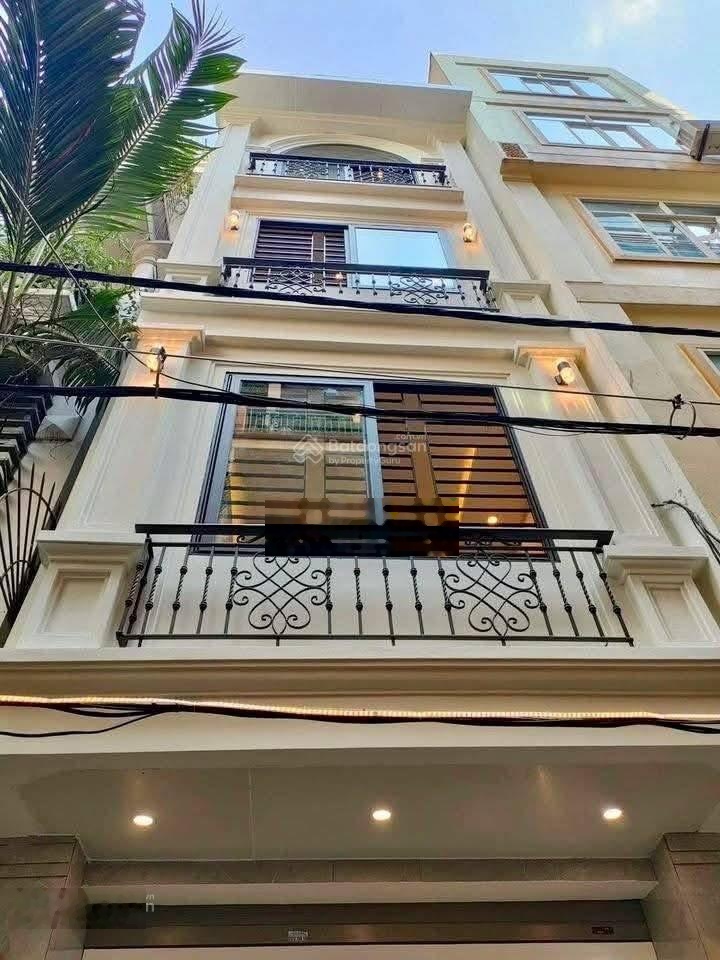 Siêu đẹp - phố trần duy hưng 49m2 x 6t thang máy - gần phố - nhà mới - giá 13.1 tỷ.