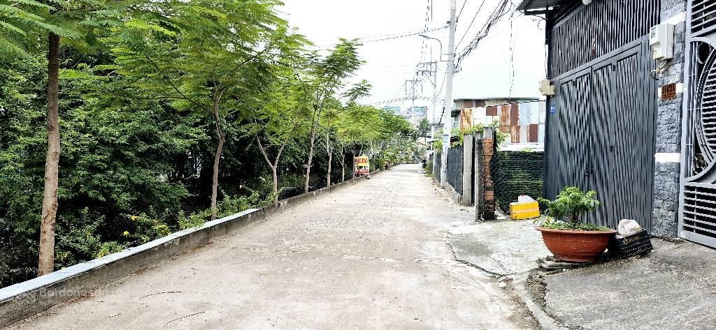 Hàng hiếm thạnh xuân 25 - hxt tới cửa - 52.1m2 view kênh thoáng mát- 3.75tỷ (tl)