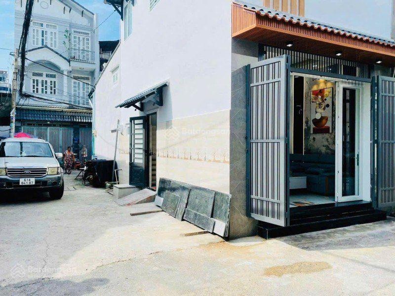 Bán nhà góc 2 mặt tiền hẻm Phan Huy Ích P14 Gò Vấp, xe hơi vào nhà, 32m2, 4.35 tỷ