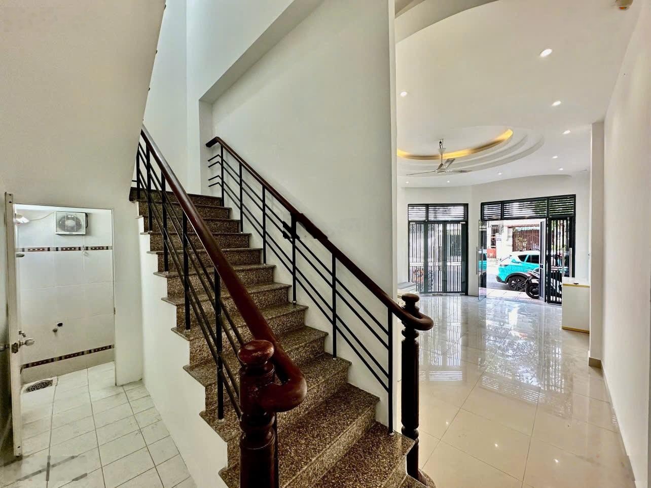 [ Nhà 4 tầng, góc mặt tiền Nguyễn Thị Định _ đối diện dự án sân bay ] Giá: 7,9 tỷ