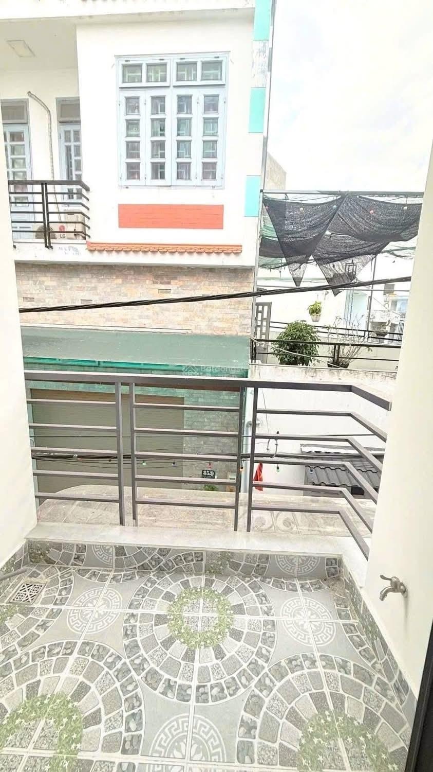 Nhà 2 tầng đúc mới tinh - 44m2 - hẻm xe hơi đỗ cửa - gần chợ cây thị, hiệp thành city - quận 12.