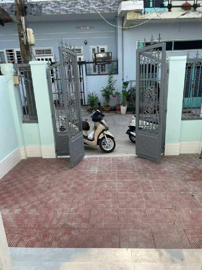 Bán nhà hẻm xe hơi 6m, 76.4m (4.5 x 17.2), 2 tầng, 3pn, lã xuân oai, kế bên lê văn việt