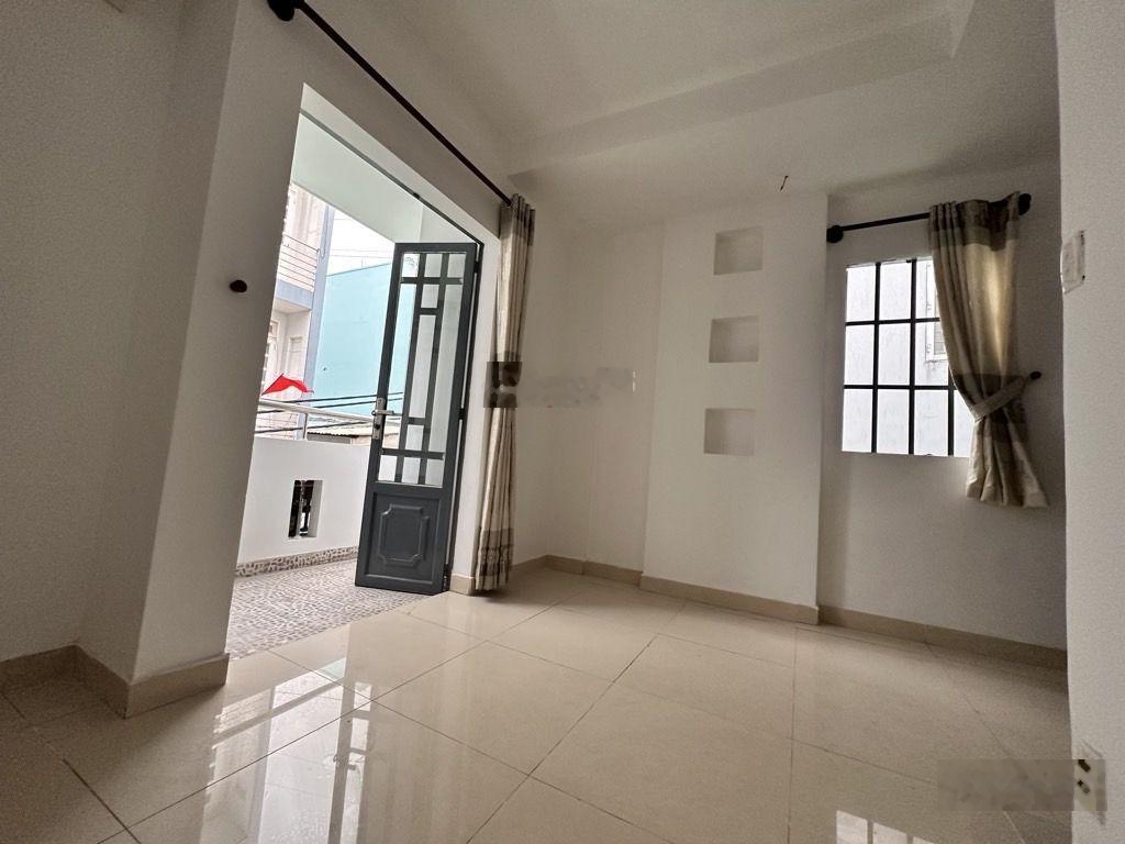 HIẾM Nhà 3 tầng vừa ở vừa kinh doanh mặt tiền hẻm xe hơi thôngkhu Bộ Công AnNgang 5.5m