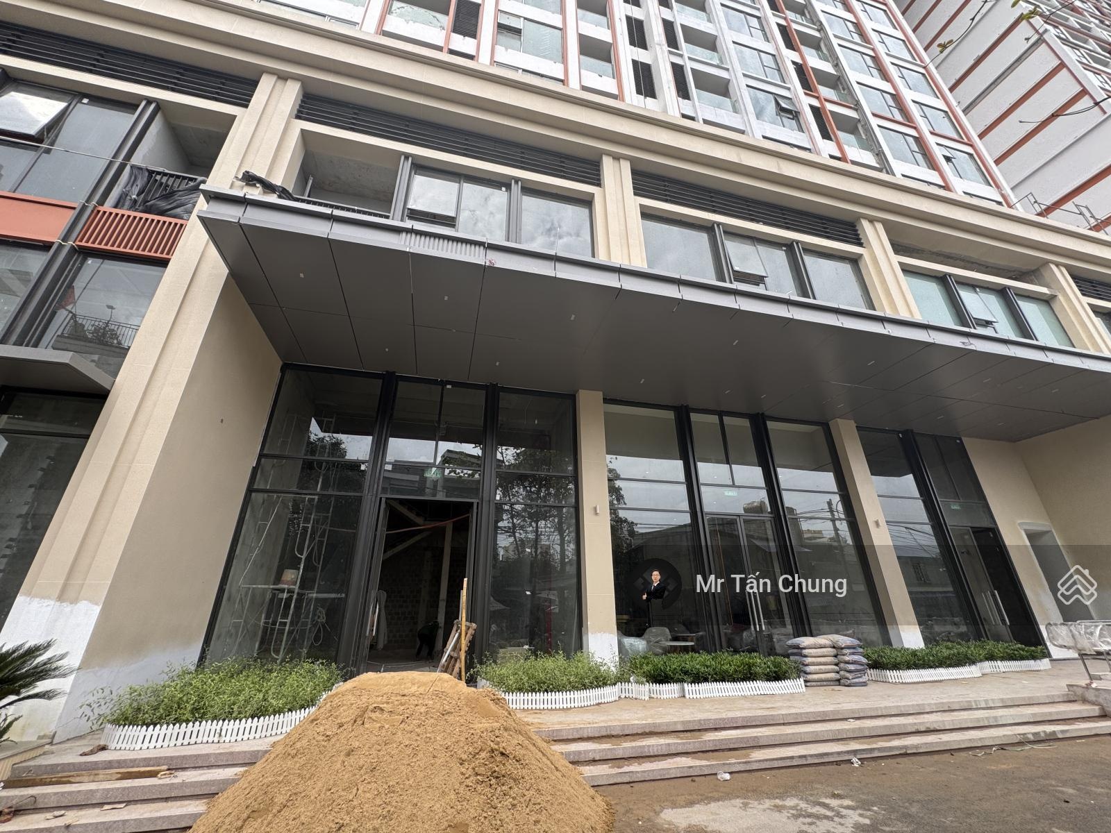 Shophouse khối đế ngay bên sảnh căn hộ Ponte - Diện tích 238m2 - Mặt tiền 7m - Giá 16 tỷ