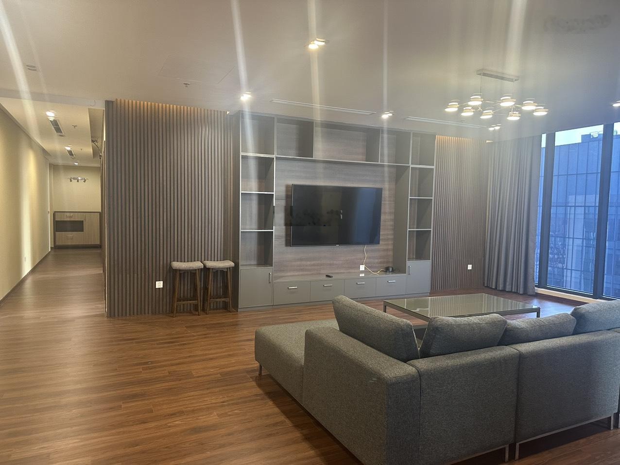 Quỹ căn Chuyển Nhượng 1-2-3-4 phòng. CH Vinhomes Metropolis - Liễu Giai sẵn sổ cập nhật liên tục Lh