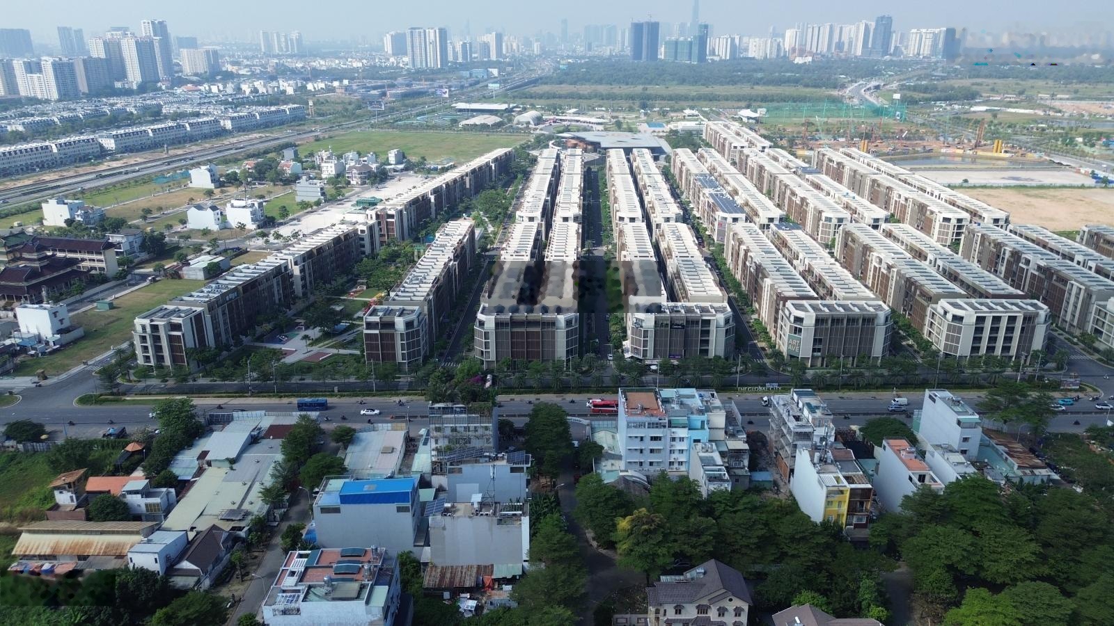 Tôi chính chủ kẹt tiền cần bán trước tết lô đất 250m2(10x25) sổ cá nhân KDC Minh Tuân, bán 26.15 ti